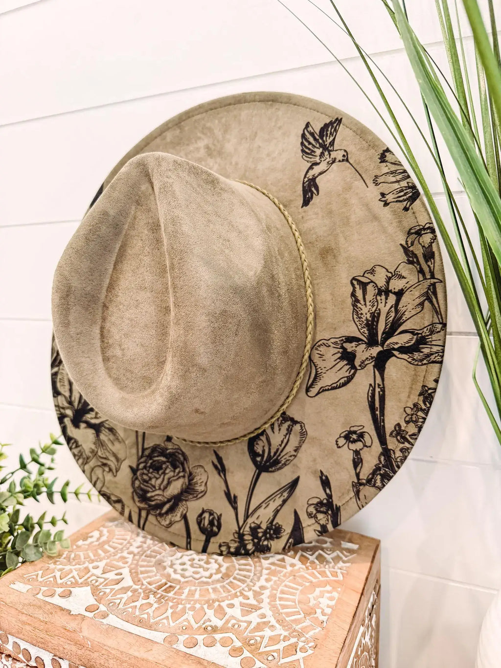 Engraved Floral Hat