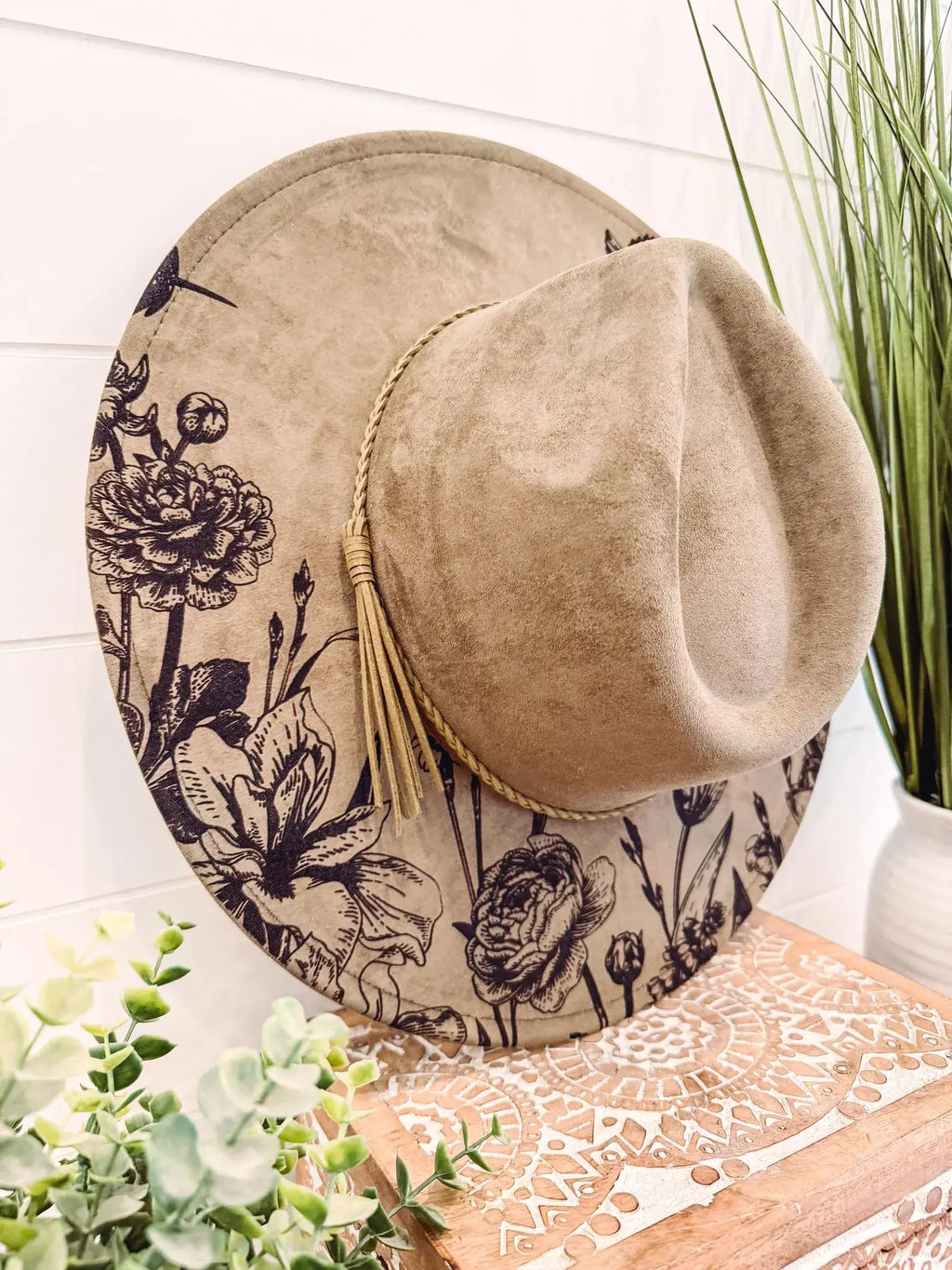 Engraved Floral Hat