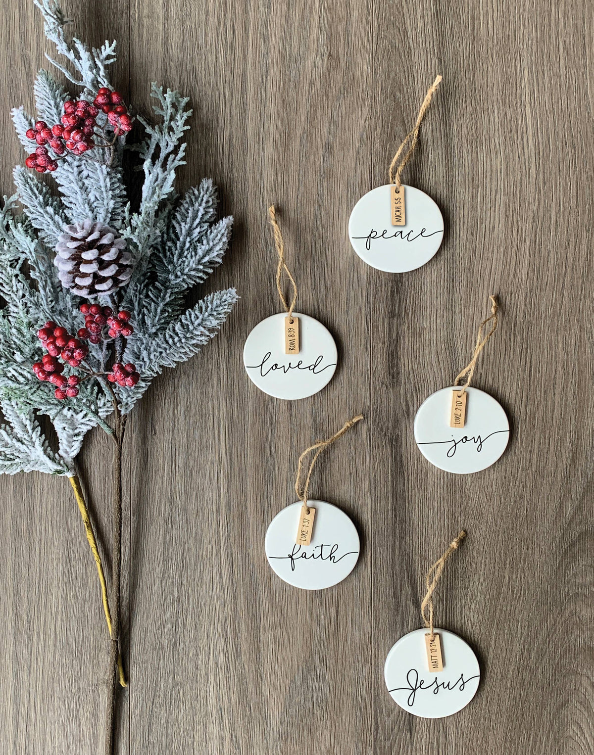 🎄 LCP Christmas Ornament Simply Jesus